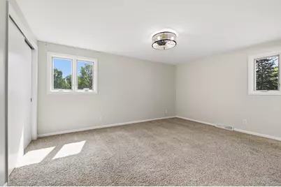 8845 W Meadow Ln, Franklin, WI 53132 - Photo 30