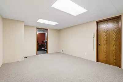 8845 W Meadow Ln, Franklin, WI 53132 - Photo 36