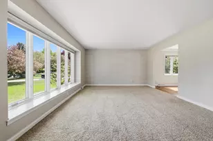 8845 W Meadow Ln, Franklin, WI 53132 - Photo 12