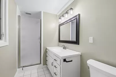 8845 W Meadow Ln, Franklin, WI 53132 - Photo 32