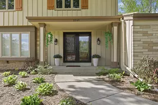 8845 W Meadow Ln, Franklin, WI 53132 - Photo 6