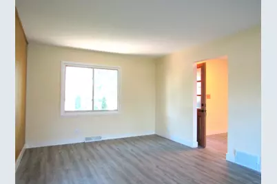 3850 W College Ave, Greenfield, WI 53221 - Photo 14