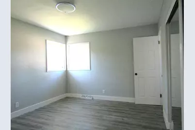 3850 W College Ave, Greenfield, WI 53221 - Photo 22