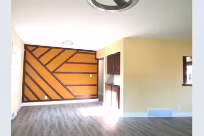 3850 W College Ave, Greenfield, WI 53221 - Photo 10