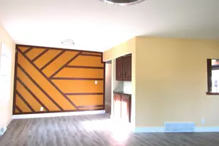 3850 W College Ave, Greenfield, WI 53221 - Photo 10