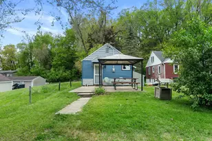 323 Oak Ridge Dr, Twin Lakes, WI 53181 - Photo 12