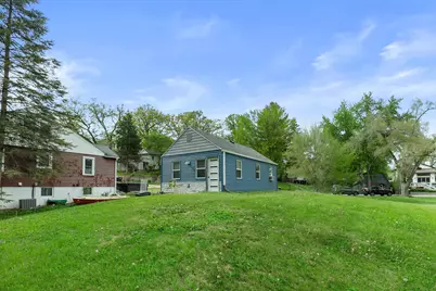 323  Oak Ridge Dr, Twin Lakes, WI 53181 - Photo 10