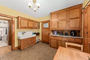 2514 N 67th St, Wauwatosa, WI 53213 - Photo 24