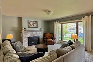 1231 S 118th St, West Allis, WI 53214 - Photo 4