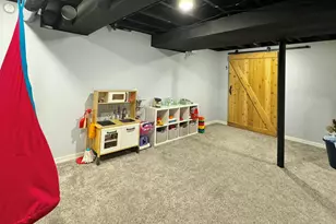 1231 S 118th St, West Allis, WI 53214 - Photo 20