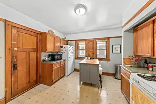 2518 N 67th St, Wauwatosa, WI 53213 - Photo 22