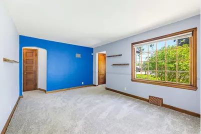 W226N3045  Duplainvlle Rd, Pewaukee, WI 53186 - Photo 6
