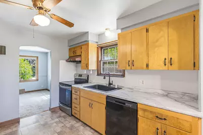 W226N3045  Duplainvlle Rd, Pewaukee, WI 53186 - Photo 20