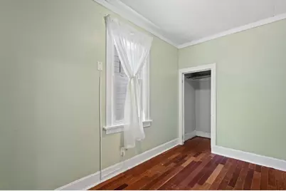 2348 S 16th St, Milwaukee, WI 53215 - Photo 8