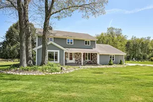 N61W29595 S Woodfield Rd, Merton, WI 53029 - Photo 4