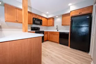 6243 Charing Cross Ln, Middleton, WI 53562 - Photo 10