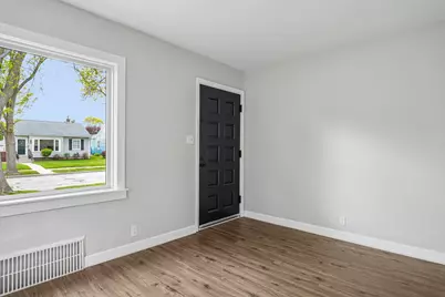 3158 N 79th St, Milwaukee, WI 53222 - Photo 6