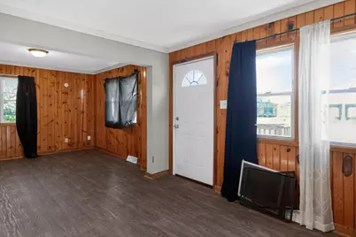 5622 W Mill Rd, Milwaukee, WI 53218 - Photo 8