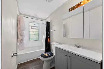 5622 W Mill Rd, Milwaukee, WI 53218 - Photo 26