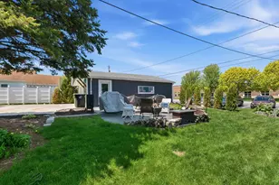 366 3rd St, Kewaskum, WI 53040 - Photo 28