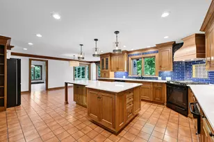 2005 Derrin Ln, Brookfield, WI 53045 - Photo 24