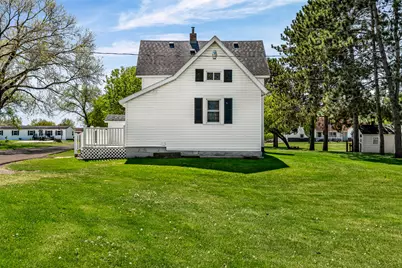 910 E Broadway St, Blair, WI 54616 - Photo 26