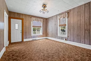 910 E Broadway St, Blair, WI 54616 - Photo 8