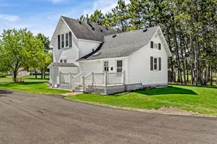 910 E Broadway St, Blair, WI 54616 - Photo 4