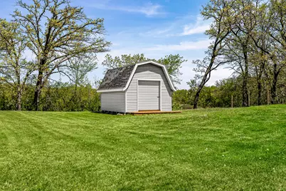 910 E Broadway St, Blair, WI 54616 - Photo 24