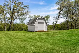 910 E Broadway St, Blair, WI 54616 - Photo 24