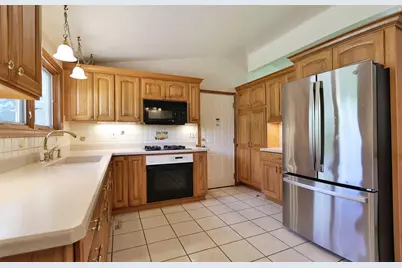 37706  88th St, Randall, WI 53105 - Photo 4