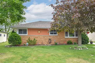 3658 S Sunset Dr, Milwaukee, WI 53220 - Photo 22