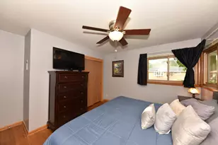 3658 S Sunset Dr, Milwaukee, WI 53220 - Photo 16
