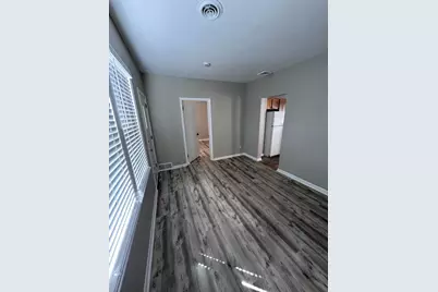 8726 W Mitchell St, West Allis, WI 53214 - Photo 6