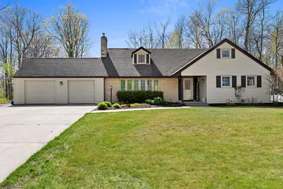 1140  Tanglewood Rd, Manitowoc, WI 54220 - Photo 1