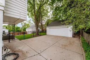 165 N 85th St, Wauwatosa, WI 53226 - Photo 36