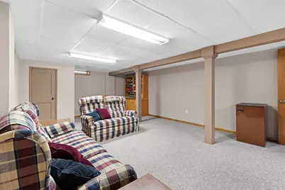 1334  Irving Cir, Manitowoc, WI 54220 - Photo 32