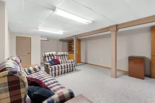 1334 Irving Cir, Manitowoc, WI 54220 - Photo 32