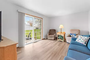 1334 Irving Cir, Manitowoc, WI 54220 - Photo 20