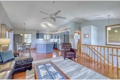 W3482  Washington Dr, Geneva, WI 53147 - Photo 4