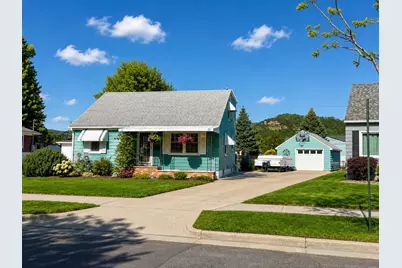 1907  22nd St, La Crosse, WI 54601 - Photo 2