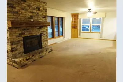 616  Rohda Dr, Racine, WI 53185 - Photo 18