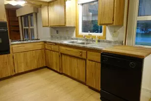 616 Rohda Dr, Racine, WI 53185 - Photo 4
