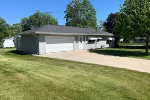 616 Rohda Dr, Racine, WI 53185 - Photo 2