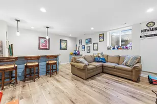 4635 N Wildwood Ave, Whitefish Bay, WI 53211 - Photo 40