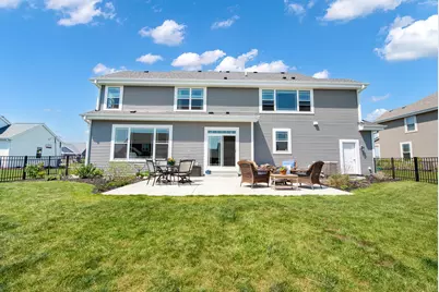 184  Winterberry Ln, Grafton, WI 53024 - Photo 36