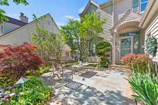 824 E Glen Ave, Whitefish Bay, WI 53217 - Photo 2