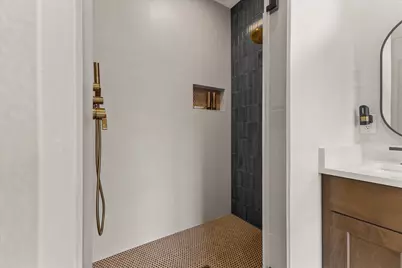 8225  Virginia Cir, Racine, WI 53185 - Photo 22