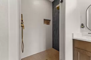 8225 Virginia Cir, Racine, WI 53185 - Photo 22