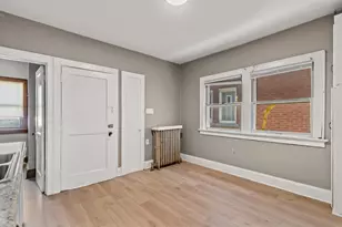 2964 S 11th St, Milwaukee, WI 53215 - Photo 18